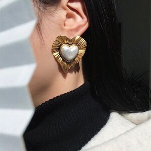 Golden Exaggerated Heart Earrings